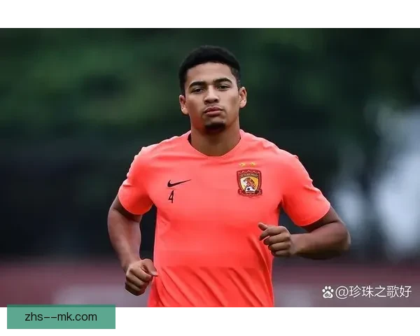 中国男足新归化球员加盟引关注 未来能否带领球队重回亚洲强队行列
